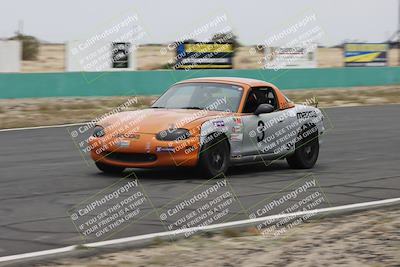 media/Jun-01-2025-CalClub SCCA (Sun) [[eae223c5dd]]/Group 5/Race (Front Straight)/
